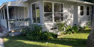 442 N Hollywood Way Gallery 1