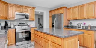 204 7TH AVENUE NW Gallery 10