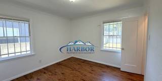 1667 N. Lagoon Avenue Gallery 16