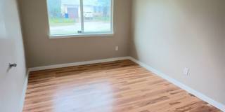 Renovated 3-bedroom 2-bathroom house! HOUSING ACCEPTED! Renovated 3-bedroom 2-bathroom house! HOUSING ACCEPTED! Gallery 7