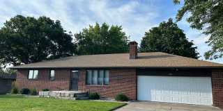 HUGE house in quiet Alma community Gallery 1