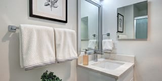 Woodlake Apartments Gallery 46