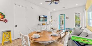 8005 SAND BAR Drive Gallery 11