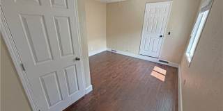 810 Pine Gallery 17