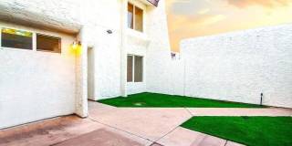 1530 S River Drive Gallery 25