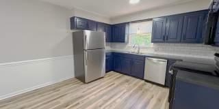City Townhome – 2 Bed, 1.5 Bath + 2 Parking Spots! Gallery 1