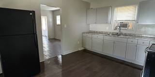 3 bed 1 bath 3 bed 1 bath Gallery 9