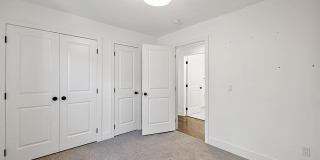 811 Smith Avenue Gallery 35