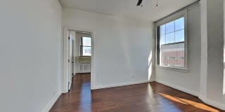 Wilshire Royale Apartments Gallery 13