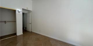 24010 Hatteras Gallery 18