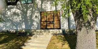 Hoskins 90 at Bishop Ridge Gallery 3