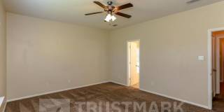 212 Crowfoot Gallery 17