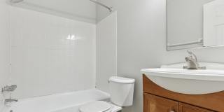 450 Green Apartments Gallery 9