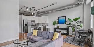 950 W Monroe Street Gallery 5