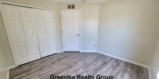 Spacious 3 Bed / 2 Bath pool home with lawn and pool care included in beautiful Rosewood at River Ridge! Gallery 26