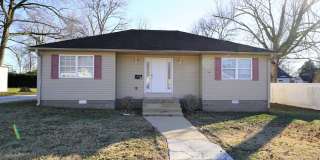 4 Bed 2 Bath Home in Martin, TN *Remodeled* Fresh Paint & Flooring! Gallery 1