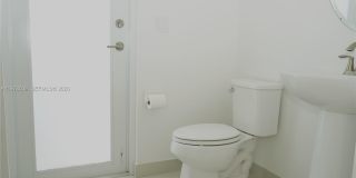 9701 Blue Isle Bay Gallery 19
