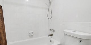 Spacious 2Bed/2.5Bath Townhouse in Central Denver Gallery 15