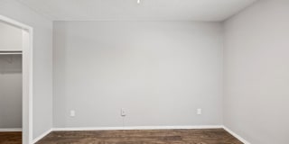 Awesome open Studio Apartments Close to Downtown Gallery 22