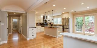 4BR/3.5BA Belmont Home with Multiple Ensuite Bedrooms, A/C & 2-Car Garage | YouTube Tour Gallery 9