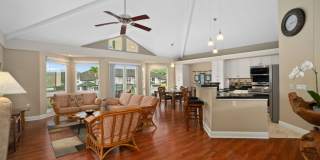 Furnished 3 Bedroom 3 Bath Condo Gallery 5