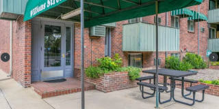 1833 North Williams Street - 504 Gallery 32