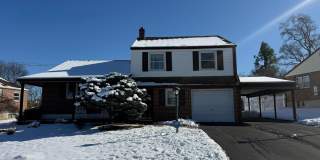 240 SWEETBRIAR Circle Gallery 1