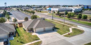 Pet-Friendly 3-Bed Home – Move-In Ready with Garage Gallery 31