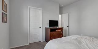 GORGEOUS TOWNHOME BUILT IN 2020 LOCATED IN A GATED COMMUNITY! Gallery 4