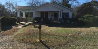 Cute Bungalow Gallery 1