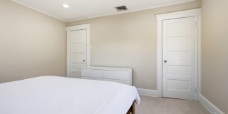 74 Poplar Avenue Gallery 23