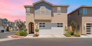 Newly Buily North Clovis 3/2.5 in Gated Comunity Gallery 1
