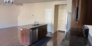 Amazing 3 bedroom home Gallery 31