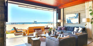3124 The Strand Gallery 2