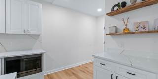 530 E 38TH Street Gallery 13