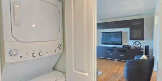 $1,950 - 2 Bed / 1 Bath Fully Furnished Condo in Secure Building in Rockwood/Manito Neighborhood Gallery 25