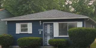 Charming 3-Bedroom Property in Prime Location Charming 3-Bedroom Property in Prime Location Gallery 1