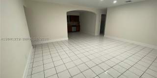 1727 Washington St Gallery 1