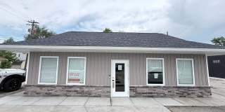 668 Hulman St Gallery 1