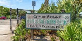 373 SE Sea Hunt Way Gallery 10