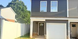 1036 10th Avenue Northeast - 26 Gallery 1