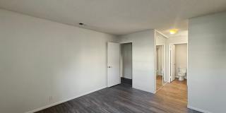 Stylish 2BD/2BA Condo in Mira Mesa's Summit Ridge Community with Private Patio & Pool Access Gallery 11