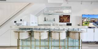 270 Captains Walk Gallery 26