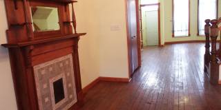 Beautiful Renovated Four bedroom Townhome Gallery 39