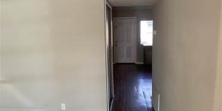 Very Large 2/2.5 Townhome with covered parking Gallery 7