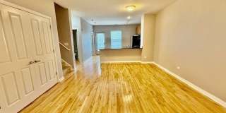 1138 W Washburne Avenue Gallery 3