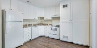 Summer Village Apartments Gallery 3