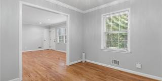 1111 N Valley Drive Gallery 18