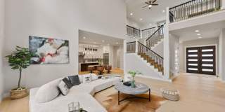 Luxury Bellevue Estate in Prestigious Bridle Trails For Rent Gallery 5