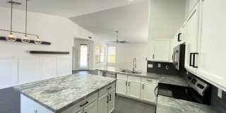 PRIVATE POOL, ADORABLE 3 Bedroom/2 Bath in Dobson Place Gallery 18